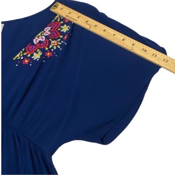 Time and Tru Blue Floral Embroidery Tassels Boho Tunic Top - Small - Picture 7 of 13